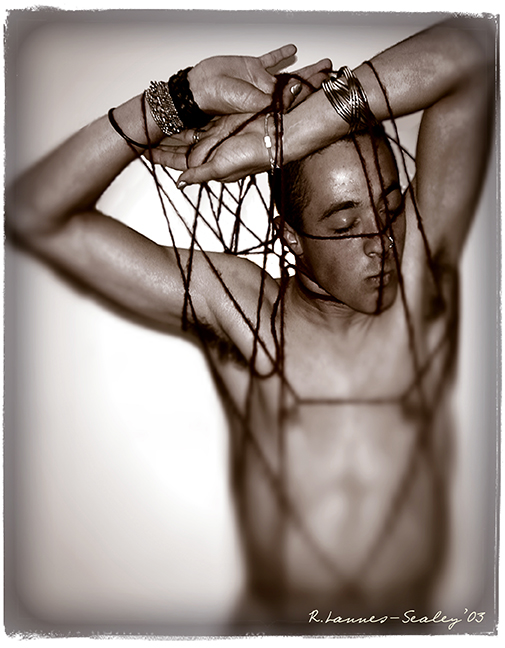 Jerry Sepia Strings